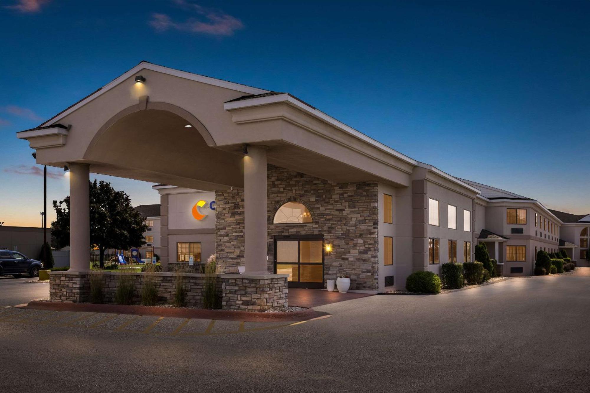 Comfort Inn Ludington near US-10 Exterior foto